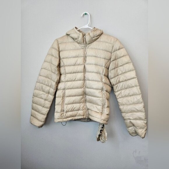 Aritzia TNA Botanie Little Puff Hoodie Jacket. Gray. Size Medium. - Picture 1 of 16